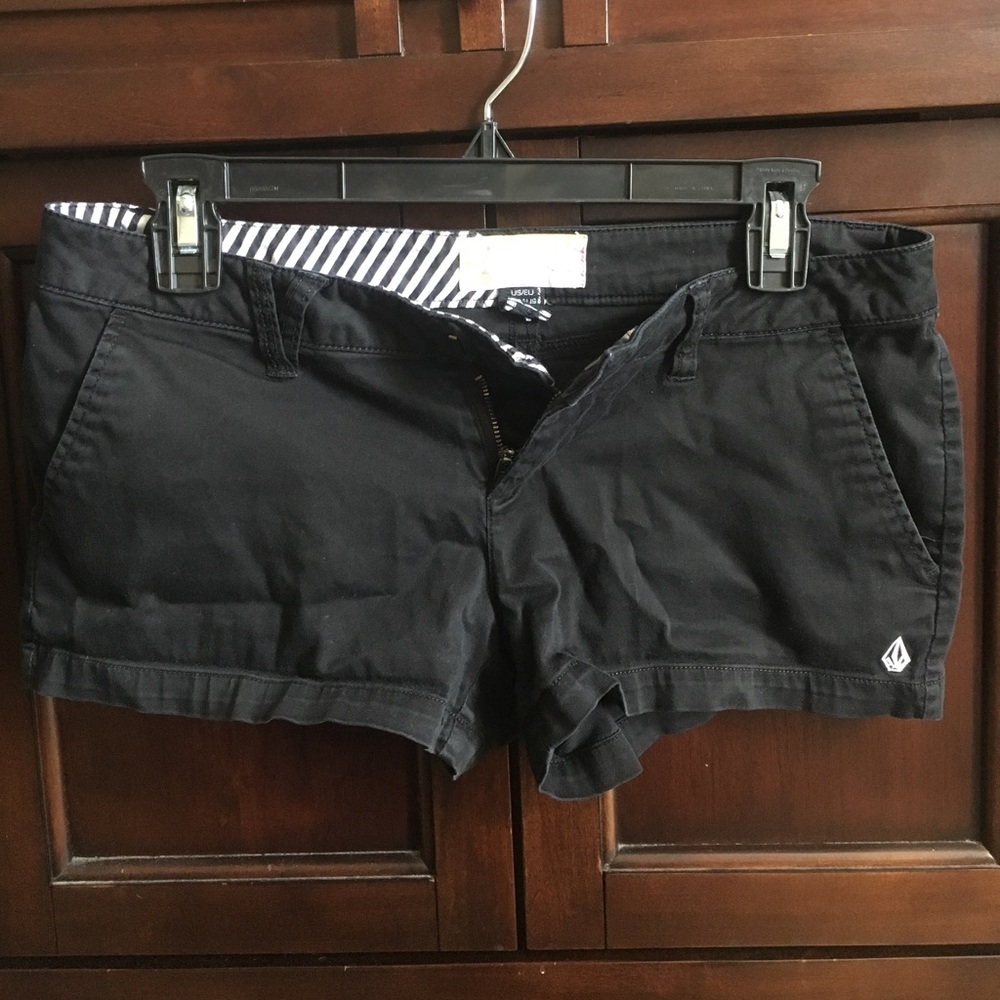 Volcom women's shorts